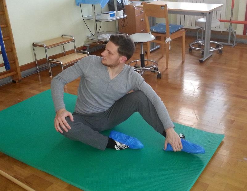 Preventivne-vaje-za-bolečine-v-krizu (6)