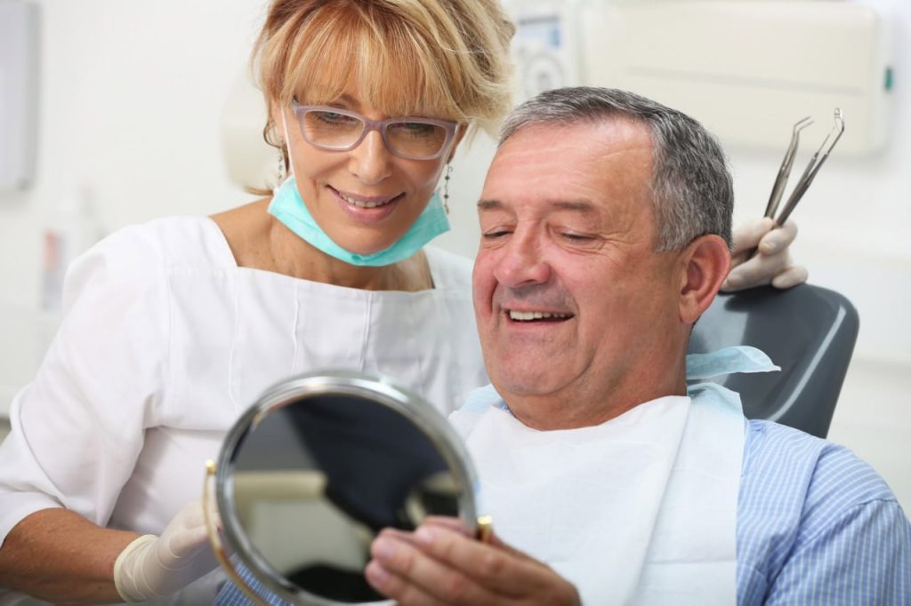 DENTIST (m/f)